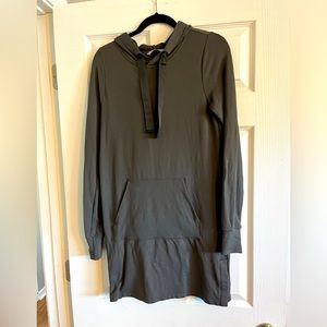 Athleta ‘sweater dress’, NWOT, hooded, pockets!